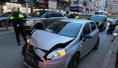 Antalya’da Zincirleme Trafik Kazası: 1 Yaralı