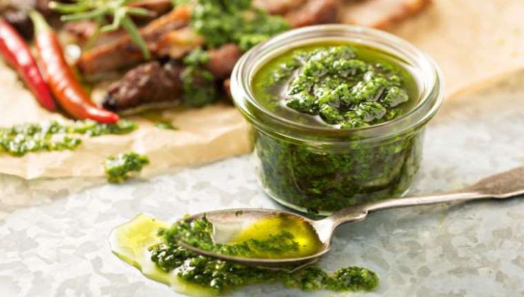 Chimichurri Sos Nedir? Tarifi ve Kullanım Alanları