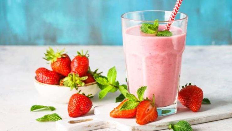 Çilekli Milkshake Tarifi ve Püf Noktaları