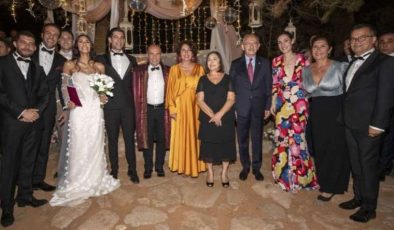 İzmir’de Duygu Soyer ve Çağan İzgi’nin Nikah Töreni