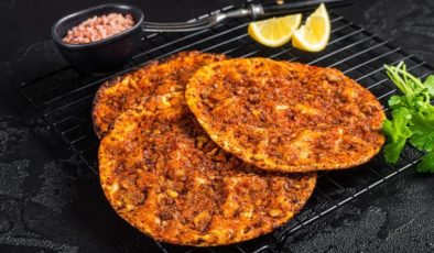 Lahmacun: Türk Mutfağının Vazgeçilmezi