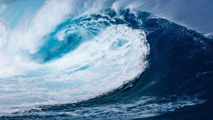 Tsunami Nedir? Neden Oluşur ve Türkiye’de Olabilir mi?