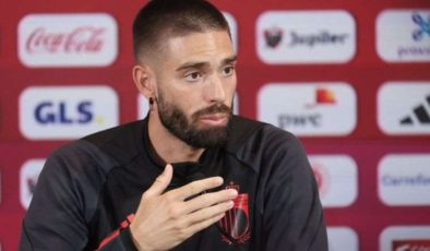 Yannick Carrasco: Futbol Kariyeri ve Başarıları